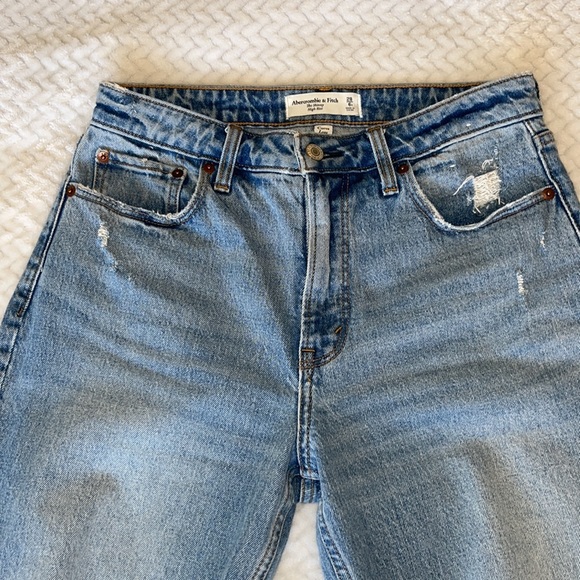 Abercrombie &Fitch The Skinny High rise Curve Love jeans - Picture 2 of 12